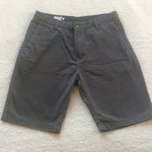 Volcom Men’s gray shorts
